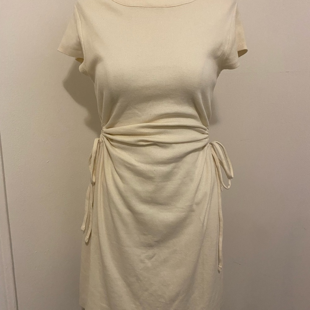 Melrose and Market Cream Gathered Midi Dress - Picture 6 of 9